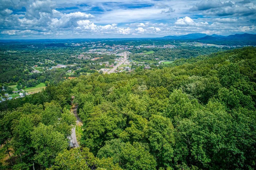 Suite Sensations, Hot Tub, Pool Table, 1089 Free Tickets Each Paid Day, Dollywood And More 鸽子谷 外观 照片